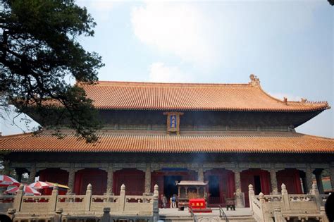  Tangshan Confucian Temple & Academy - Mystical History and Architectural Marvels Await!