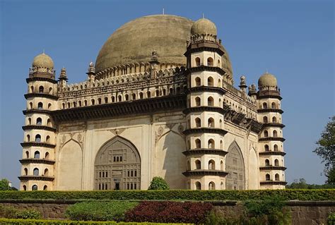 Gol Gumbaz - En Akustisk Upplevelse i En Monumental Kuppel!