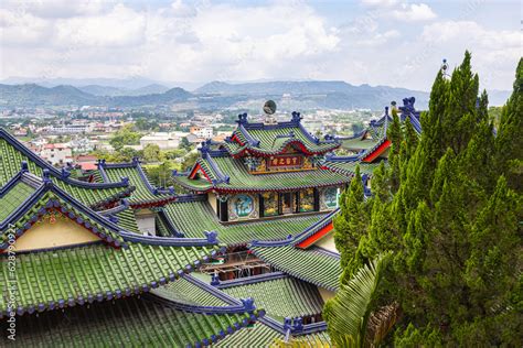 The Cao Dai Temple! A Vibrant Tapestry of Religions and Architectural Marvel